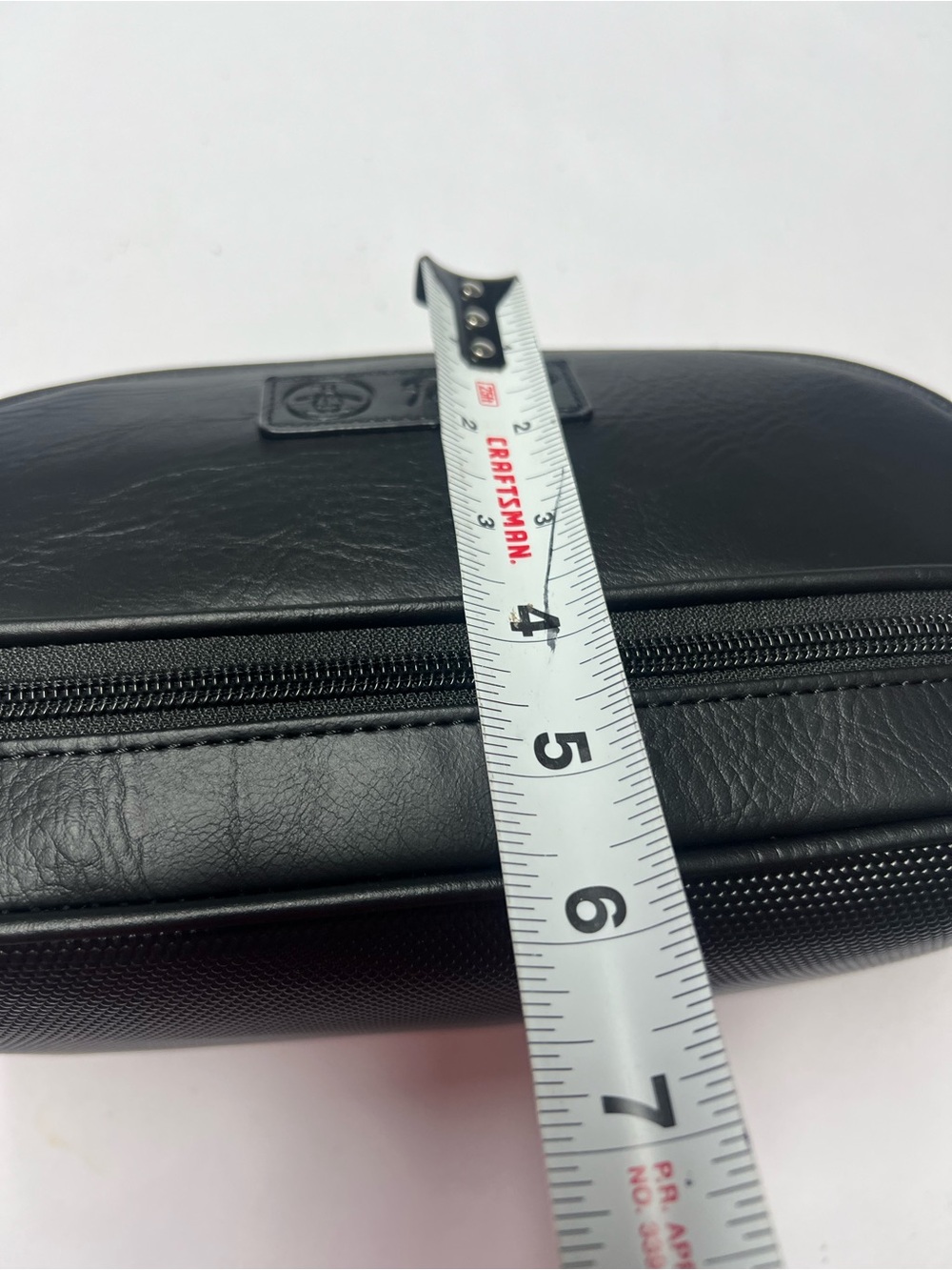 Original Penguin Travel Bag With Bottle NWT - Picture 4 of 7